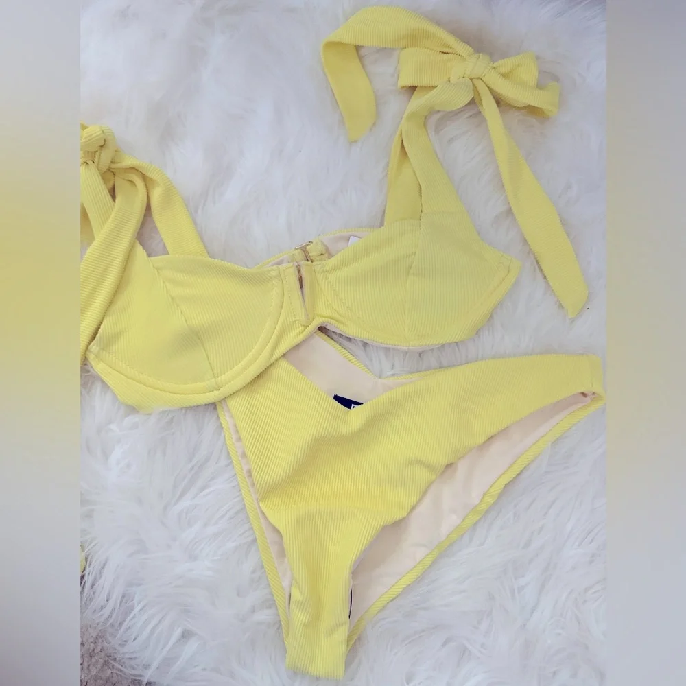 Beach Riot Yellow Bikini - Picture 5 of 5